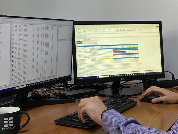 Employee working with Aspen